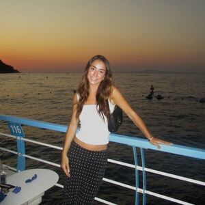 Meet your Posher, Macy